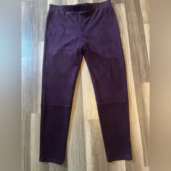 Karen Kane Bracelet Ruffle Sleeve Crossover Top & Faux Suede Moto Pants SZ M/L - Picture 4 of 16